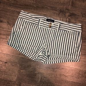 American eagle shorts blue stripes 6